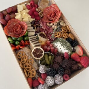 Medium Grazing Box
